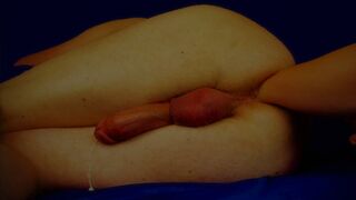 SOFT FISTING: Gradually filling her rear for pleasure, releasing cum!