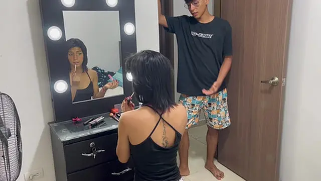 Me folló por el culo a mi hermanastra a cambio de dejarla salir con su nuevo novio 