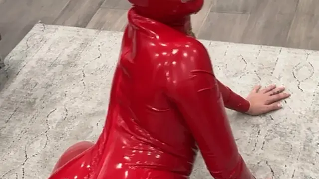 BTS Anna Claire Clouds readies her ass🍑 for me