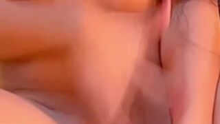 Novinha Latina Desfruta Siririca Após Trabalho no Instagram rosered vip ???????