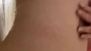 Mom's wet pussy✌ in the shower🚿
