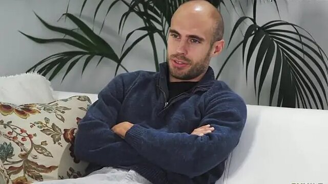 Busty milf Reagan Foxx grinds on boyfriend's cock and takes anal