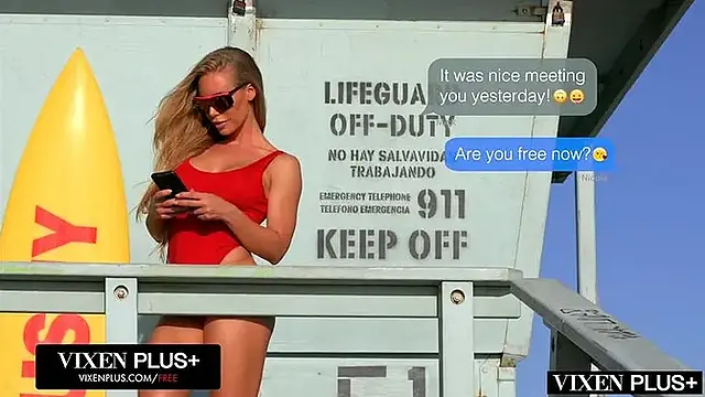 Blonde bombshell Nicole Aniston gets her first anal, huge gapes!