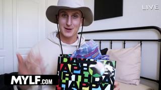 Happy Birthday Sluts Get Wrecked - Anal👌 Surprise for the Insatiable MILF Who Loves It Rough