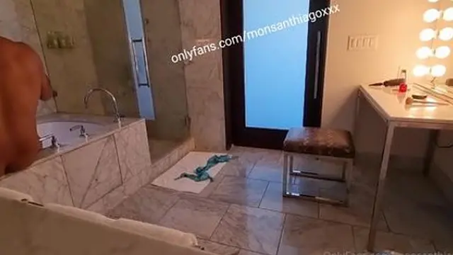 Ana′s Wild Sex Adventure